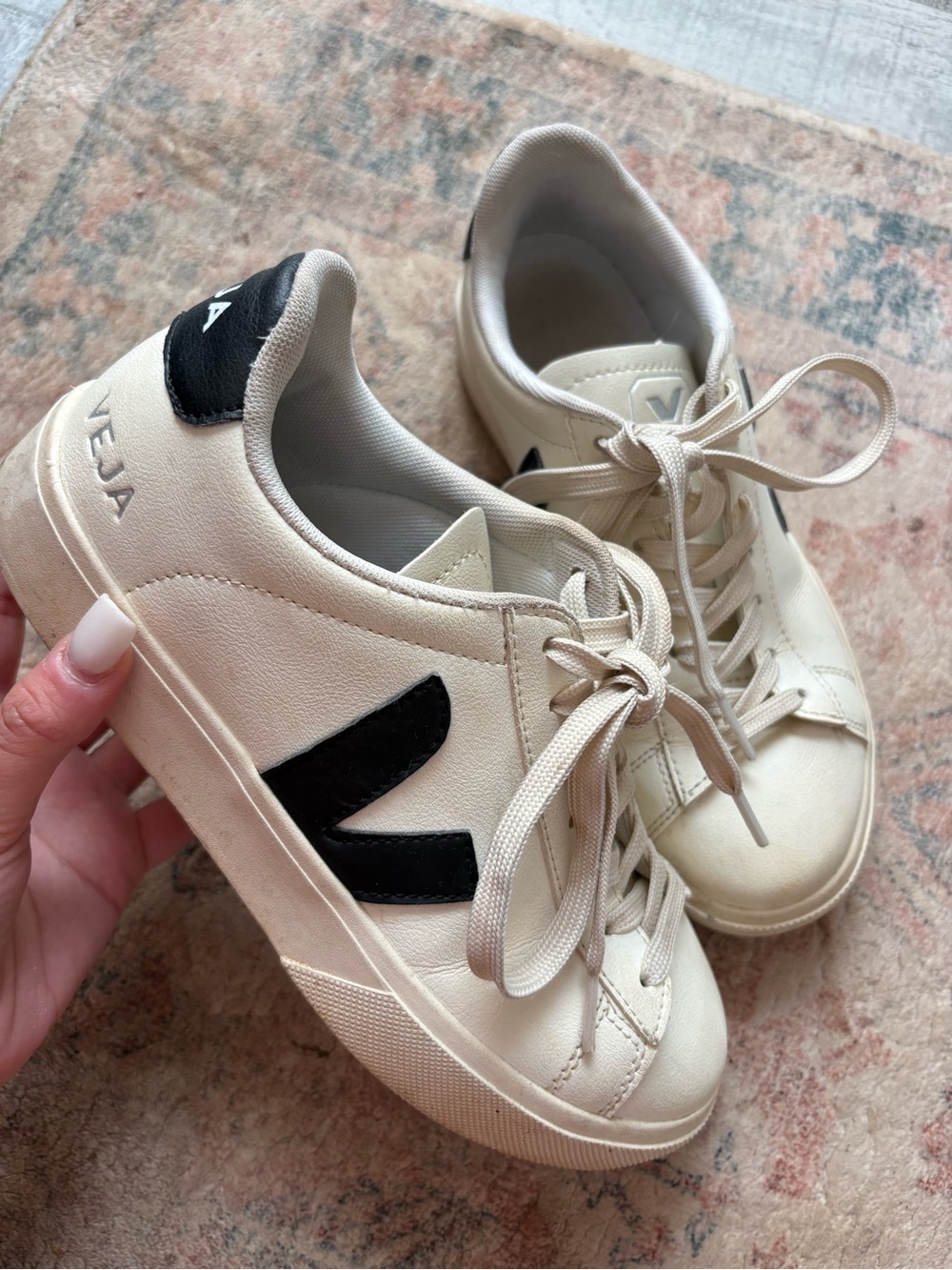 women’s shoes